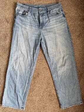 American Eagle Outfitters Women’s Light Blue Boyfriend Jeans